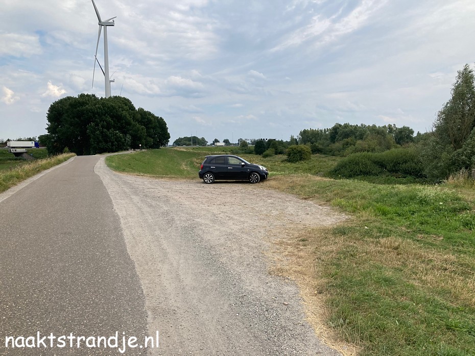 Naaktstrandje