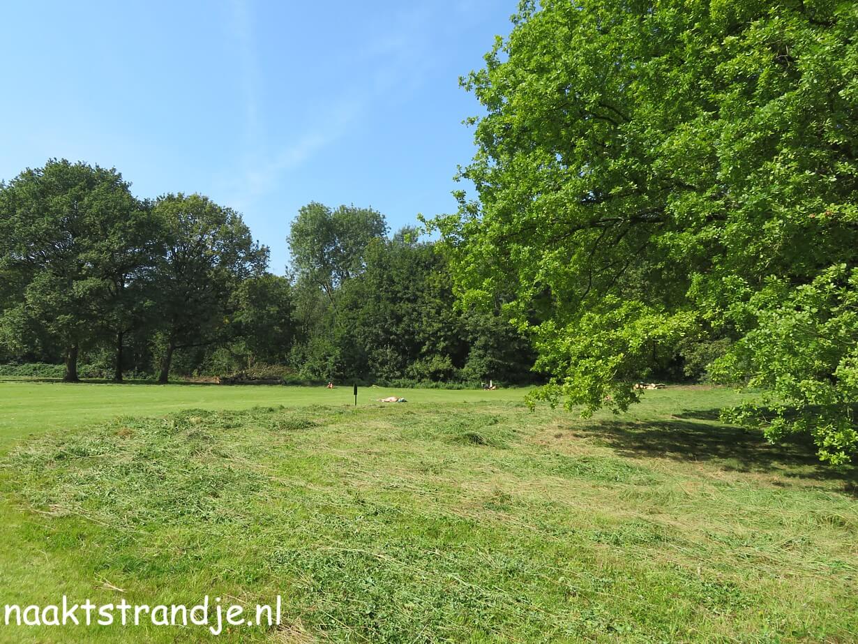 Naaktstrandje