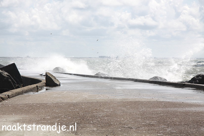 Naaktstrandje